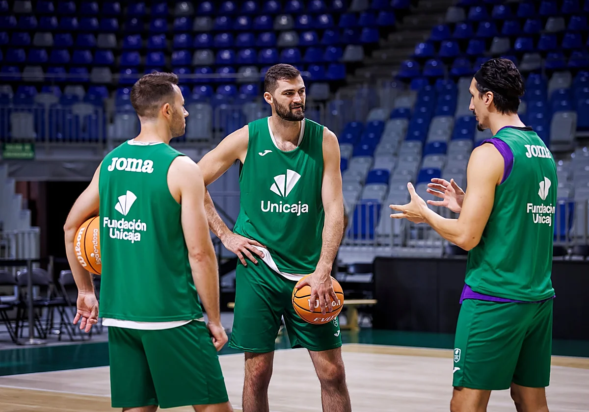 ¿Dos fichajes más para el Unicaja?