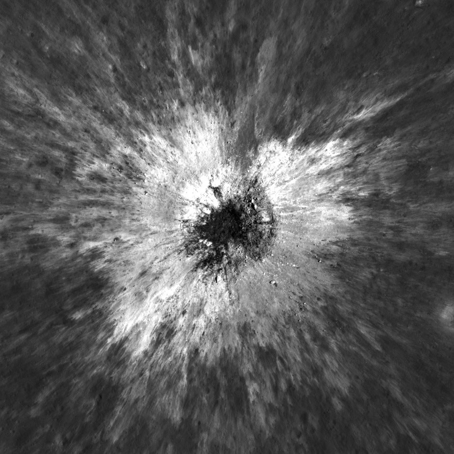 APOD: 2026 September 23 – A New Lunar Crater: McGetchin
