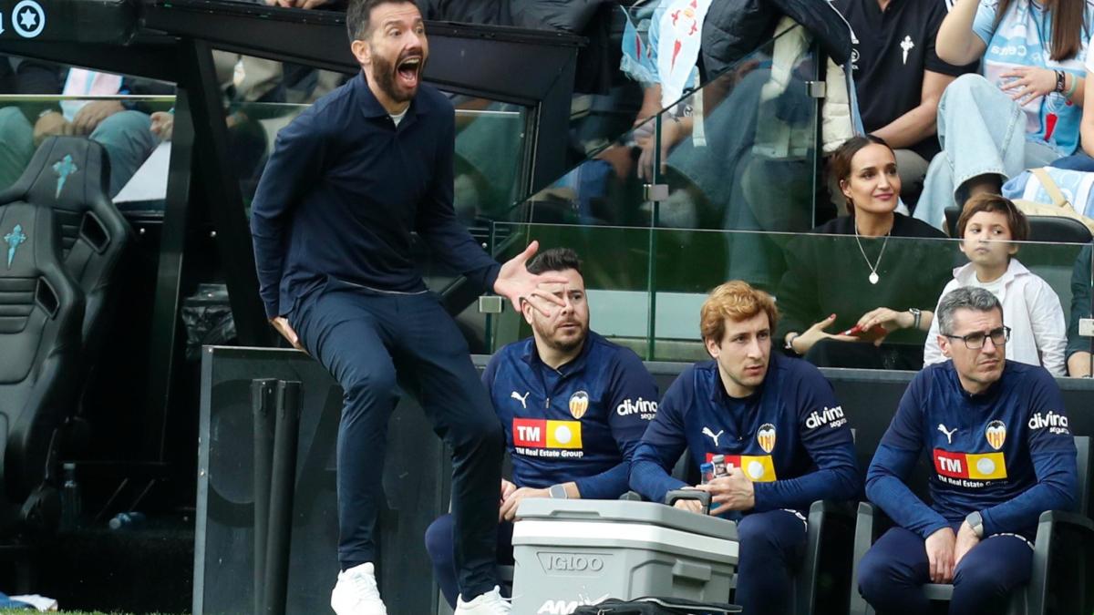 Corberán, tras la goleada del Celta: “Estamos dolidos, somos responsables de lo ocurrido”