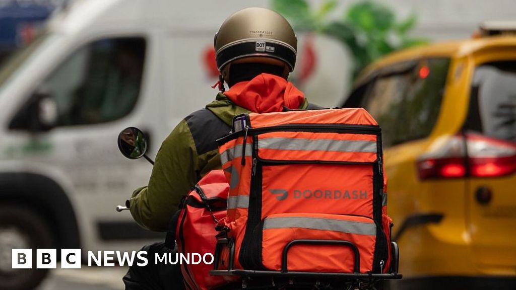 "Metimos la pata": la enorme compensación que tendrá que desembolsar DoorDash tras admitir que pagó menos de lo debido a sus repartidores en Nueva York