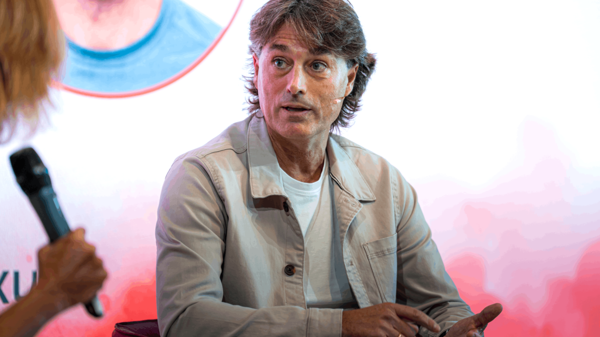 Julen Guerrero pide diálogo con los veteranos y paciencia para Terzic