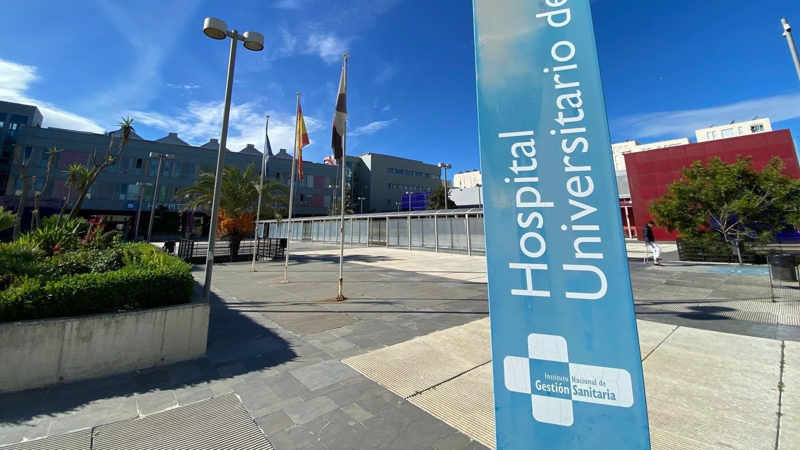 Los MIR del Hospital de Ceuta denuncian que les hacen cubrir plazas correspondientes a médicos especialistas