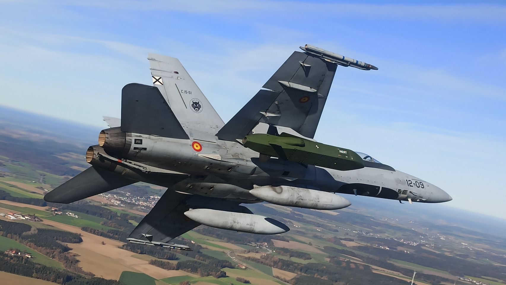 Dos cazas F-18 españoles despegan de urgencia en Rumanía al detectarse una potencial amenaza aérea