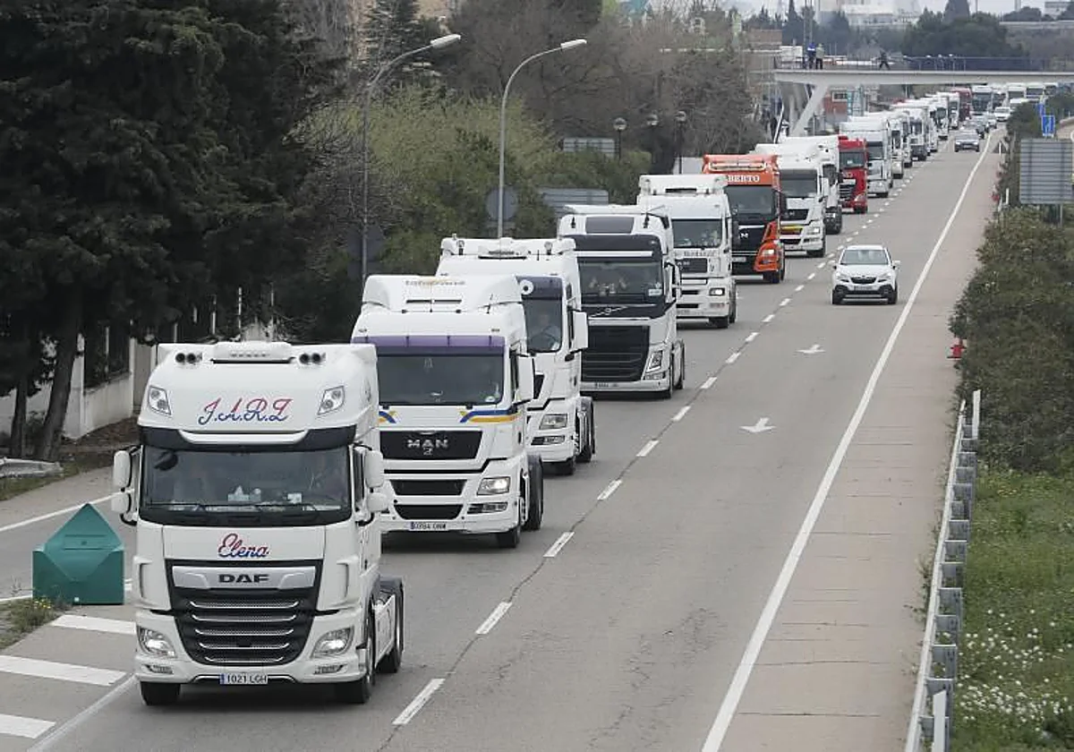 Los camioneros amenazan con huelgas ante el aumento de precios: «Esto no se puede dilatar»