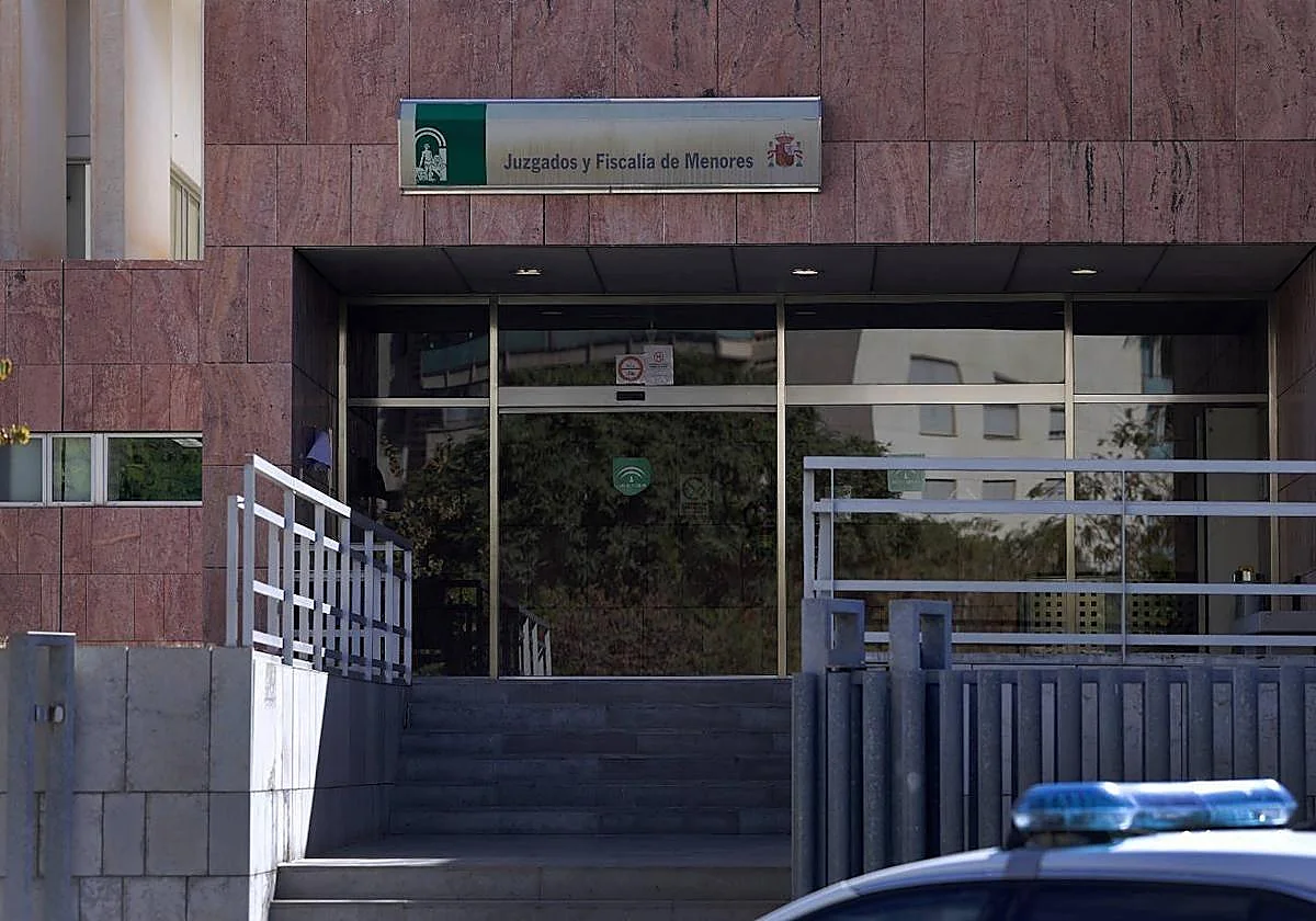 La Fiscalía recibe una carta de alumnos de un colegio de Málaga por «miedo» a un compañero conflictivo y piden «protección»