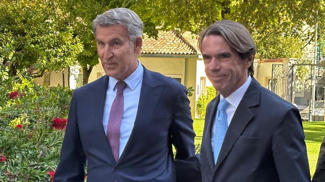 Feijóo pide "buscar soluciones excepcionales para casos como el de Maricarmen" y culpa a los 8 años de Sánchez en vivienda