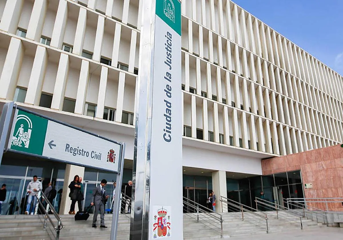 Acusan a un boxeador por la muerte de un hombre al que golpeó y dejó inconsciente en un bar de Málaga