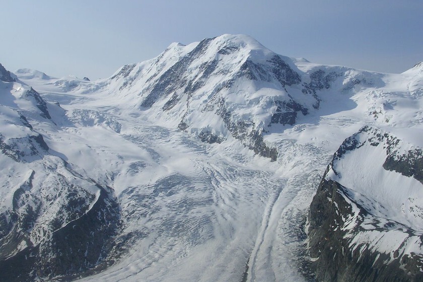 En junio, cuatro estudiantes envolvieron parte de un glaciar con lana de oveja. Acaban de descubrir que frenaron su deshielo a la mitad
