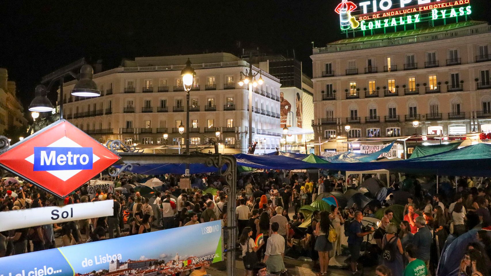 Almeida acusa al Gobierno de fomentar la acampada de Sol y Ayuso denuncia que "lo que está haciendo Interior es ilegal"