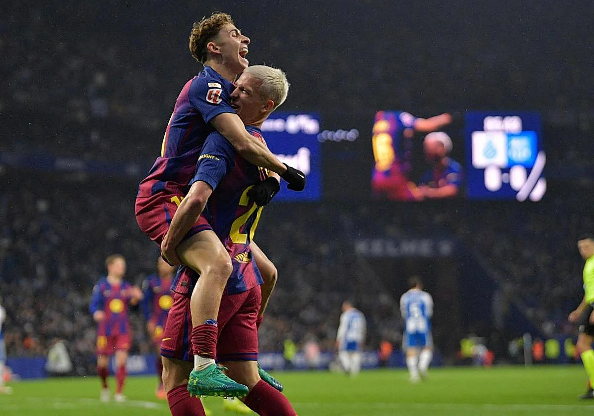 Joan García y Fermín apagan la caldera del Espanyol