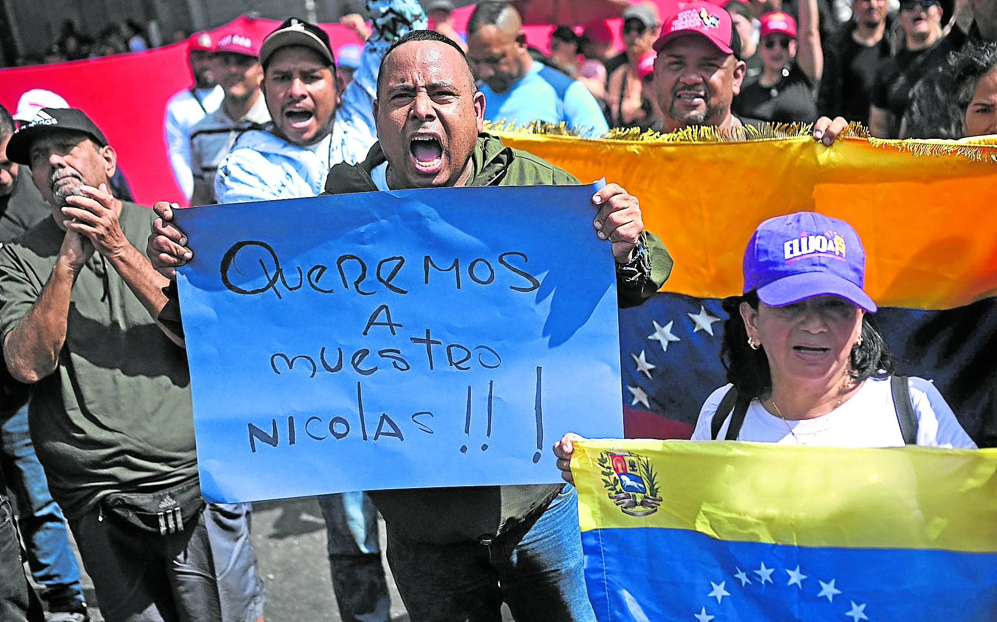 Sin celebraciones ni resistencia en Caracas: conmoción y calma tensa