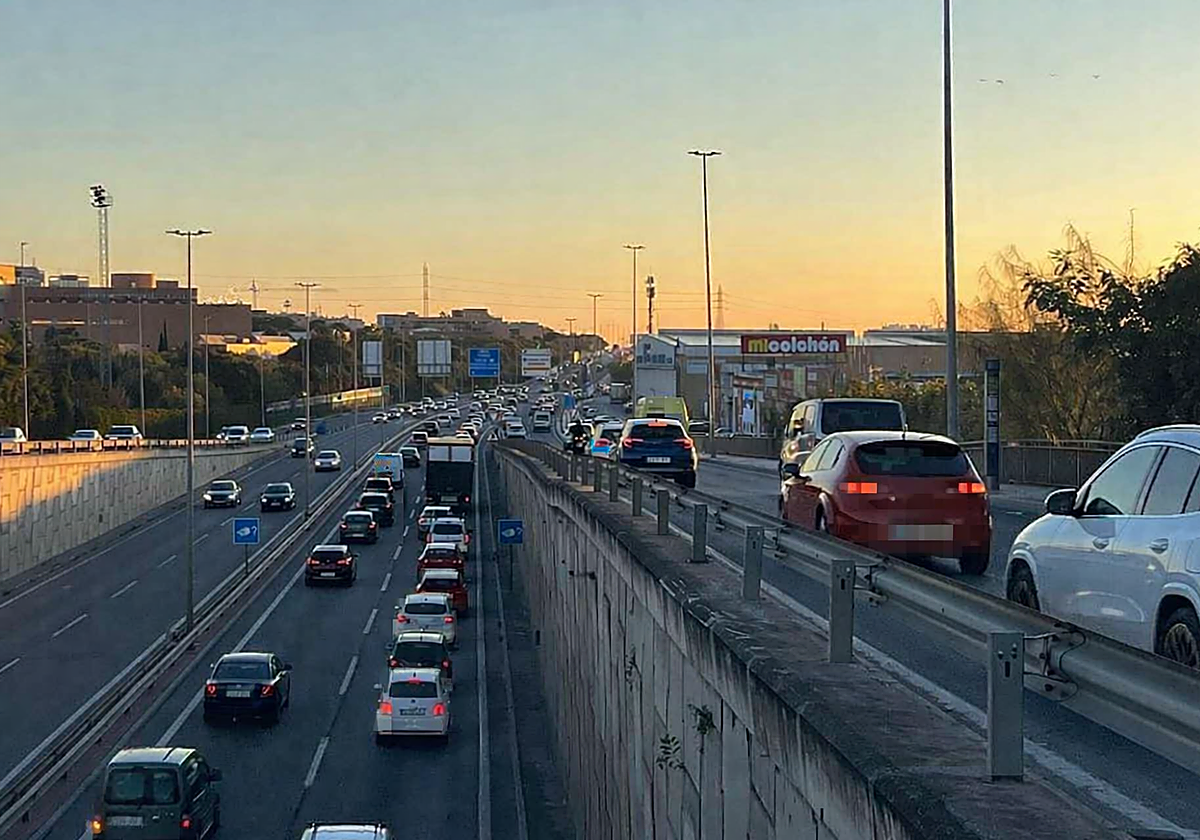 El crecimiento de la Gran Málaga hacia el interior genera nuevos atascos en el Guadalhorce