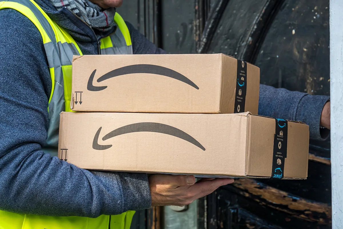 Amazon entra en la batalla por las entregas rápidas en India: 'DoorDash con esteroides'