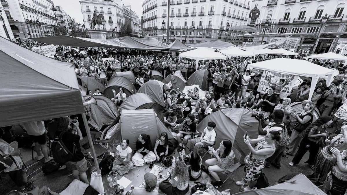 Maricarmen vuelve a casa, que los de Sol pidan elecciones y se presenten