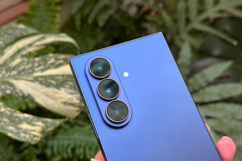También hay móviles plegables reacondicionados: este de Samsung cuesta la mitad que el nuevo Z Fold8 Ultra
