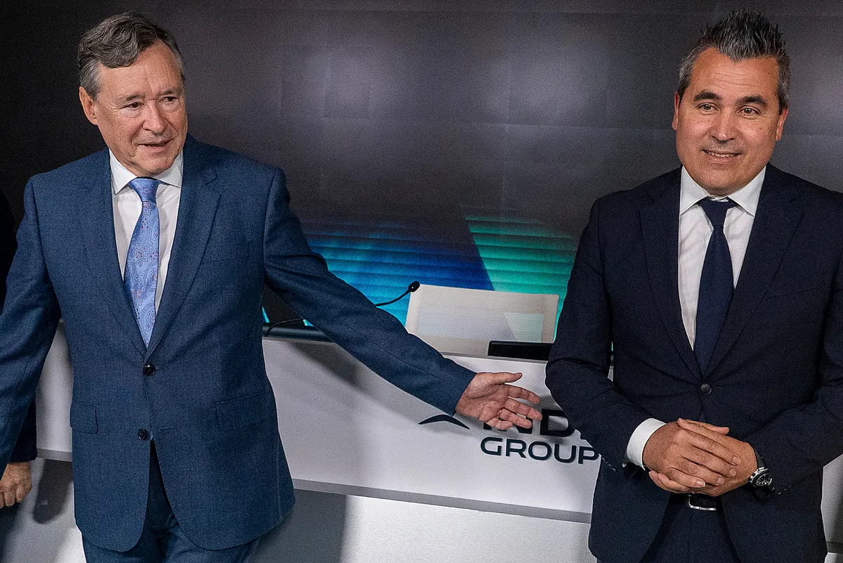 Simón reorganiza la cúpula de Indra con la salida de cinco altos directivos
