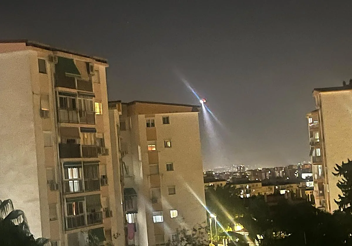 Revuelo en Málaga por un helicóptero de la policía sobrevolando Ciudad Jardín