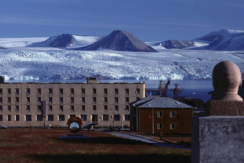 Europa tiene un problema a 900 km de Noruega: unas islas donde Rusia quiere poner a prueba el artículo 5 de la OTAN