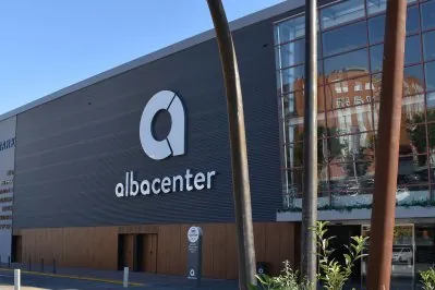 Hines y Lar ponen a la venta un centro comercial en Albacete