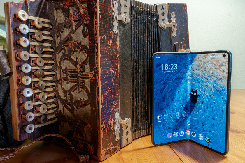 Vivo X Fold6, análisis: una batería enorme y unas cámaras excelentes hacen que plegarlo sea casi lo de menos