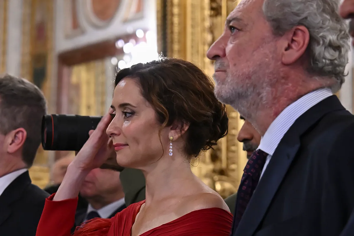Ayuso llevará a a Justicia el desalojo de la acampada de Sol