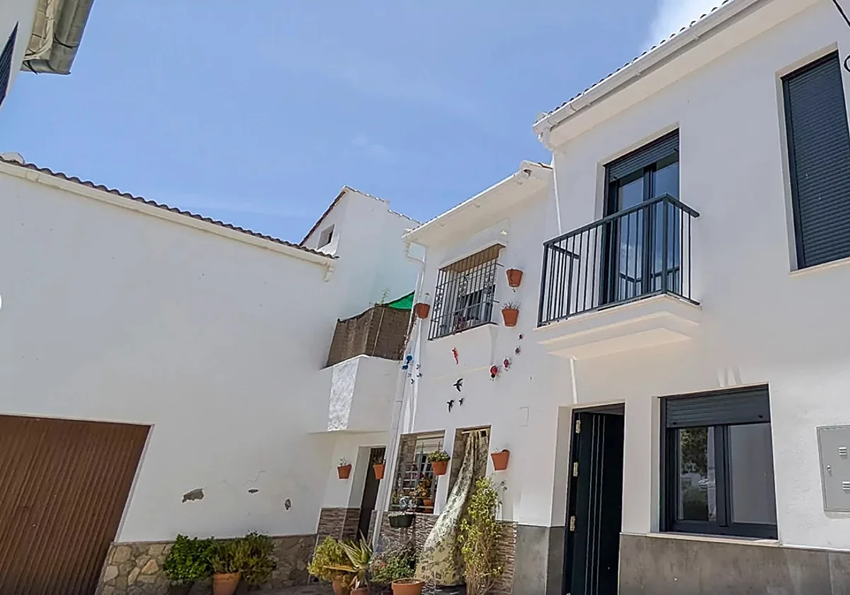SUR retransmitirá en directo este viernes el sorteo de las dos casas de Cuevas del Becerro por diez euros