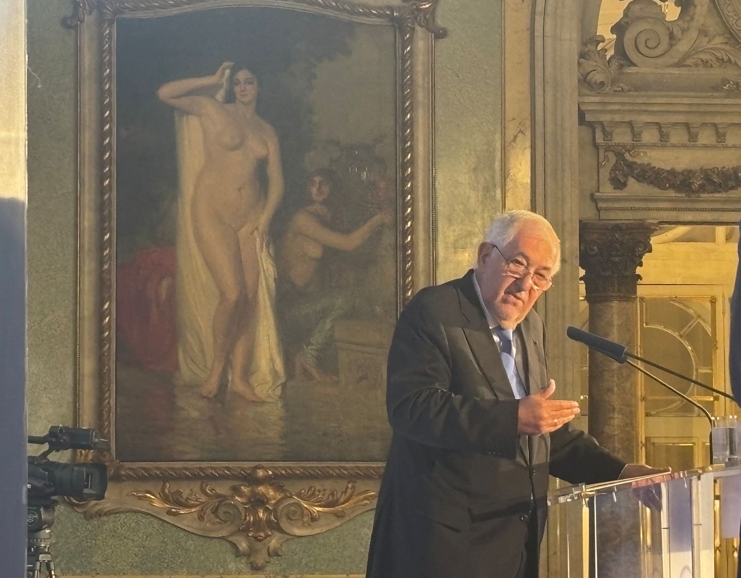 Conde-Pumpido defiende las decisiones del TC a favor de la amnistía en un acto sin presencia de la Sala Penal