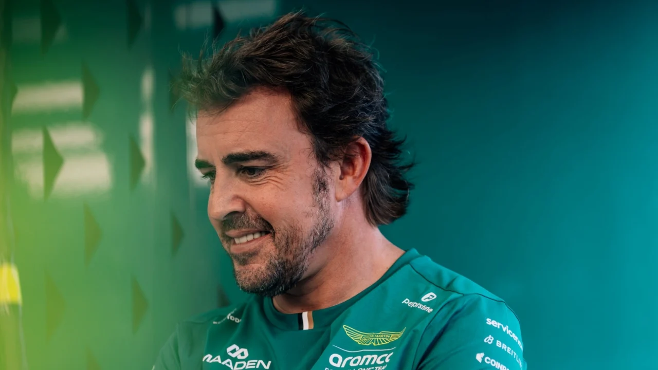 Alonso anuncia «más sorpresas» sobre su programa de carreras de 2027: «Lo intenté en el pasado y seguiré haciéndolo»