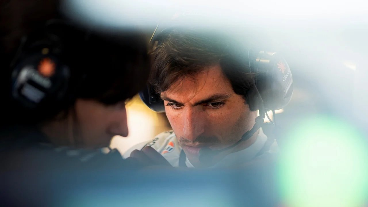 Sainz señala un motivo más por el que las carreras de F1 se han vuelto aburridas: está en los neumáticos