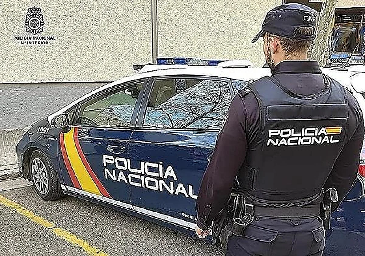 Condenan a casi diez años de cárcel a un policía por violar a una menor en Melilla