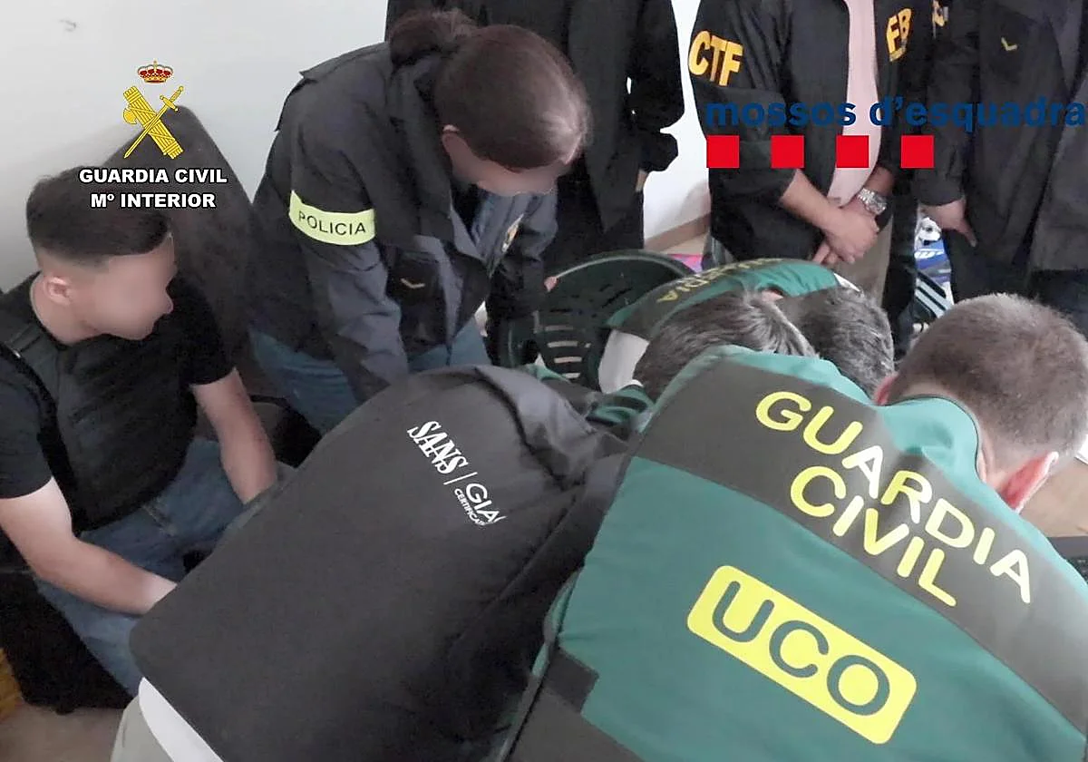 La Guardia Civil detiene en Alicante a un menor que formaba parte de una organización internacional de ciberchantajistas