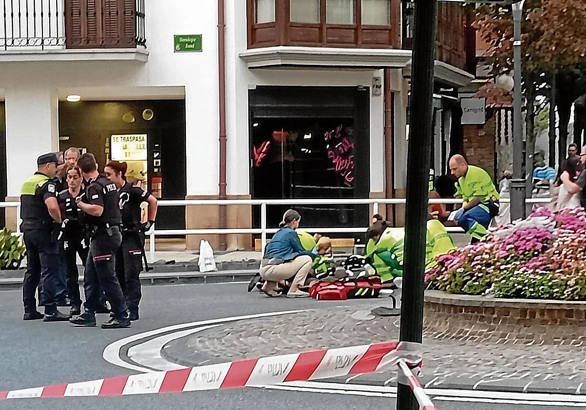 La Ertzaintza analiza las cámaras corporales de los agentes para esclarecer la muerte del hombre abatido por un policía en Hondarribia