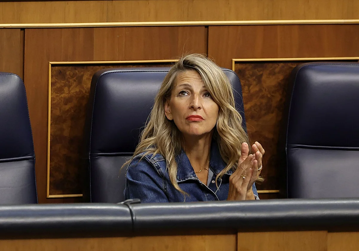 Yolanda Díaz reunirá este mes a sus expertos para fijar la subida del salario mínimo del próximo año