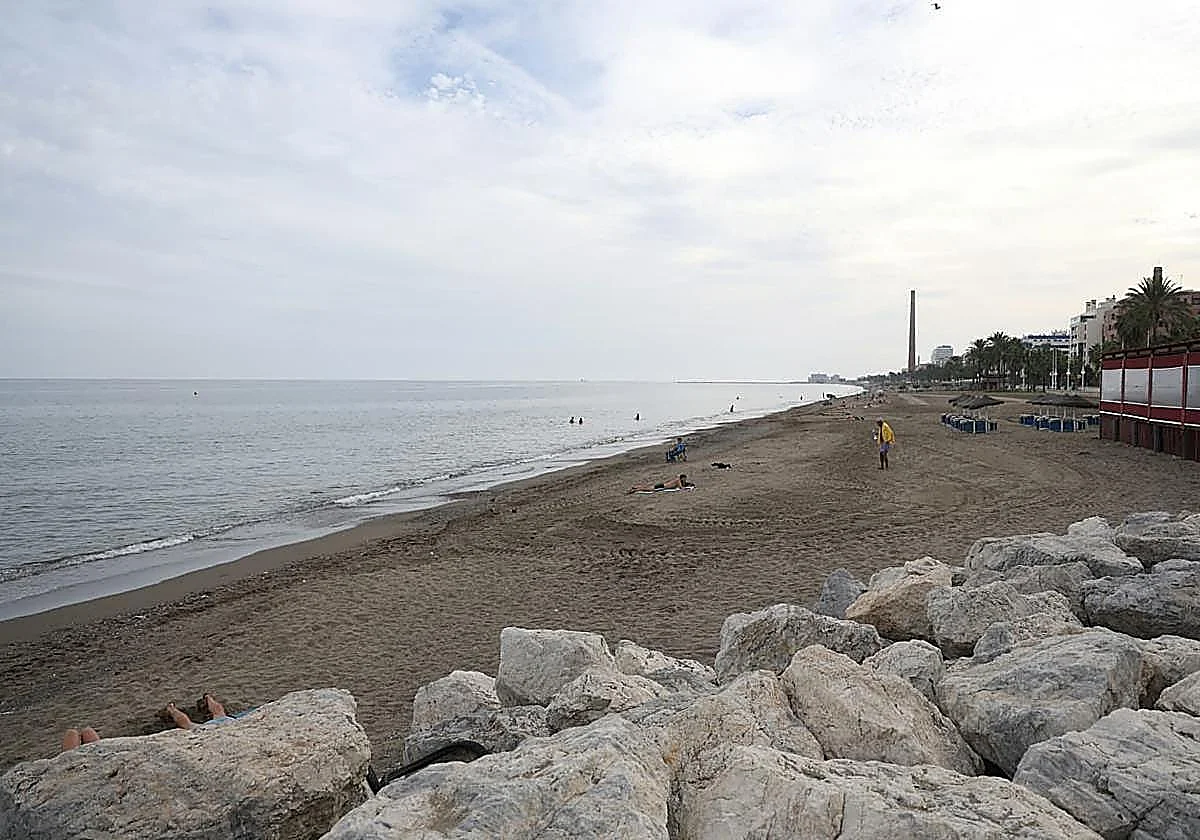 El Ayuntamiento reabre al baño las playas de Misericordia, Sacaba y Campo de Golf tras detectarse la bacteria E. coli