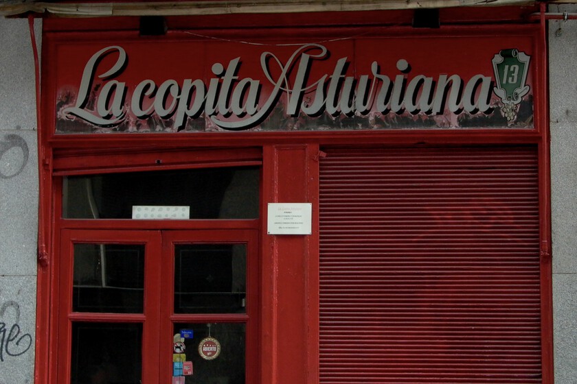 El mítico bar de Madrid donde se rodó esa escena de 'La bola negra': café de pota y una familia al frente desde 1959