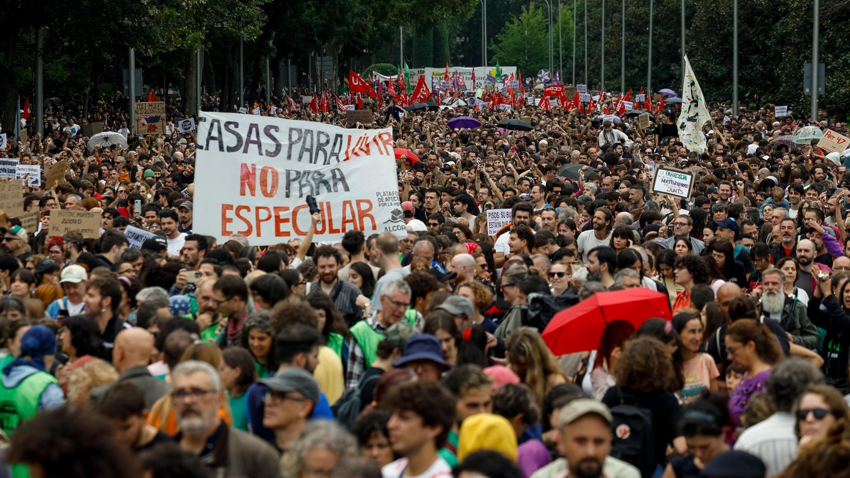 Manifestaciones masivas en toda España exigen que se garantice el derecho a la vivienda y reclaman una huelga