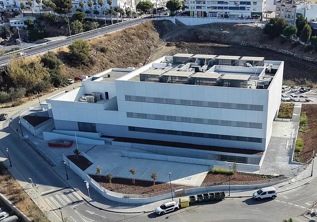 Nuevo paso para abrir el centro de salud de Nerja con la cesión de su suministro eléctrico