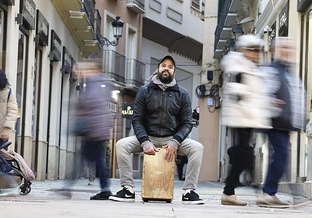 El Manin, percusionista, escudero de El Kanka y compositor: «¡Dejaos de IA y llamadme a mí!»