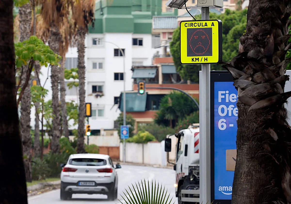 Caras sonrientes o en rojo: los radares pedagógicos ya funcionan en Málaga