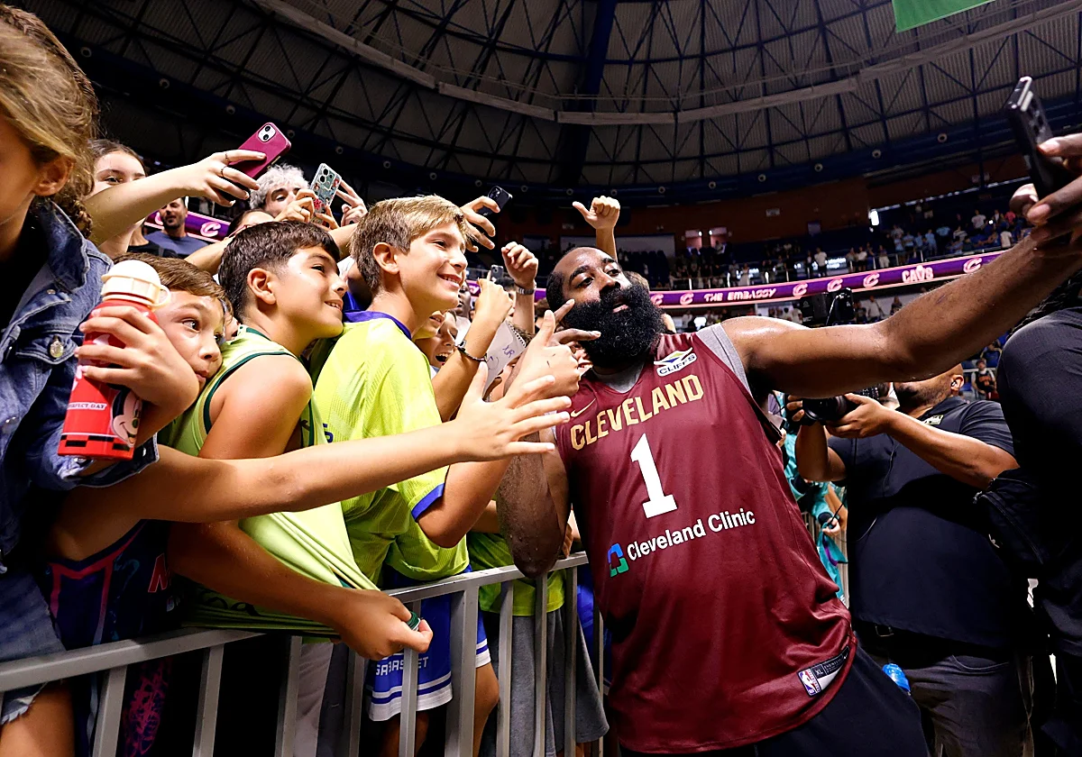 Locura por los Cavaliers en Málaga
