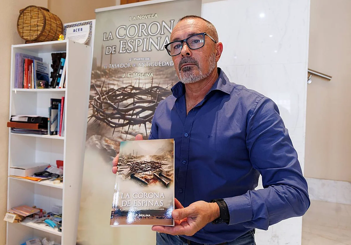 La nueva novela del detective arqueológico John Fox pasa por Málaga tras la pista de la corona de espinas