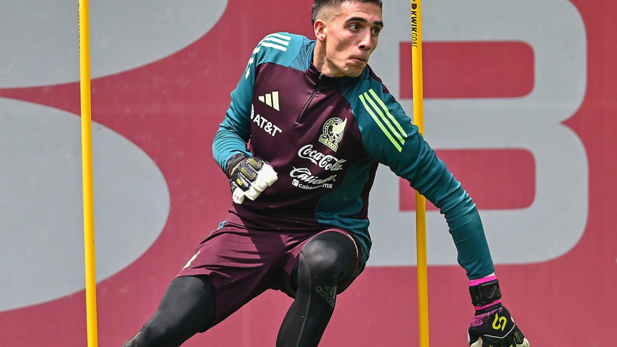 Padilla prepara su debut con México
