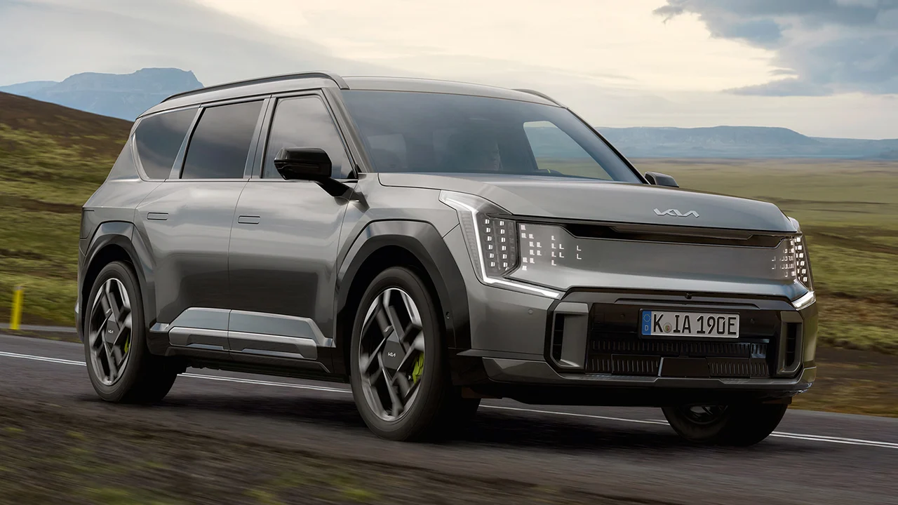 El KIA EV9 amplía su gama por los dos extremos: versiones más baratas y un GT de 509 CV