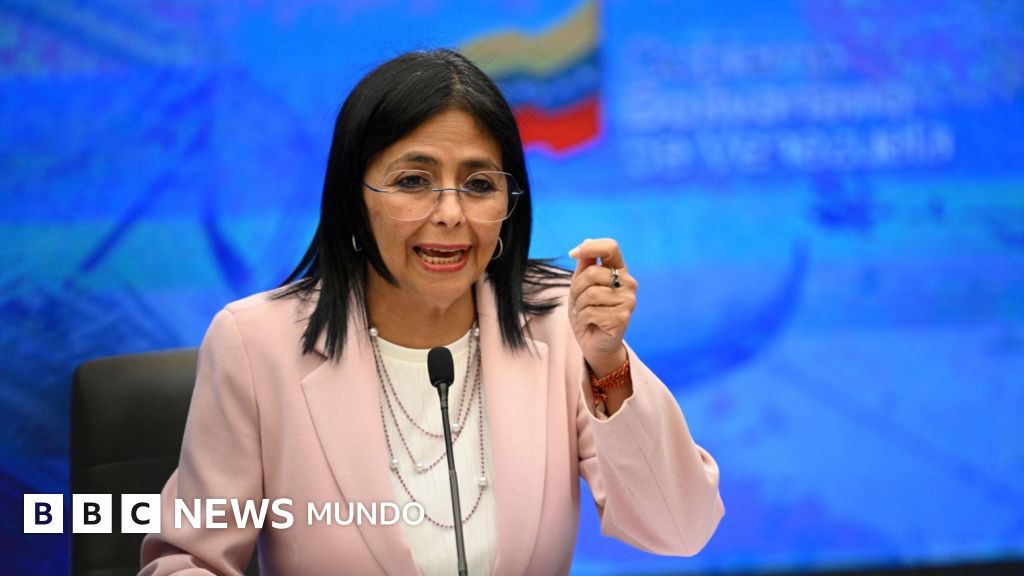 Quién es Delcy Rodríguez, la poderosa vicepresidenta de Venezuela a quien el Tribunal Supremo de Justicia nombró sucesora de Maduro