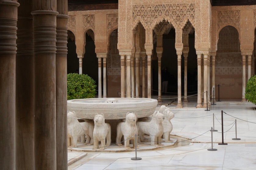 La Alhambra lleva más de seis siglos aguantando terremotos. Ahora quiere un plan por escrito para salvar sus Palacios Nazaríes