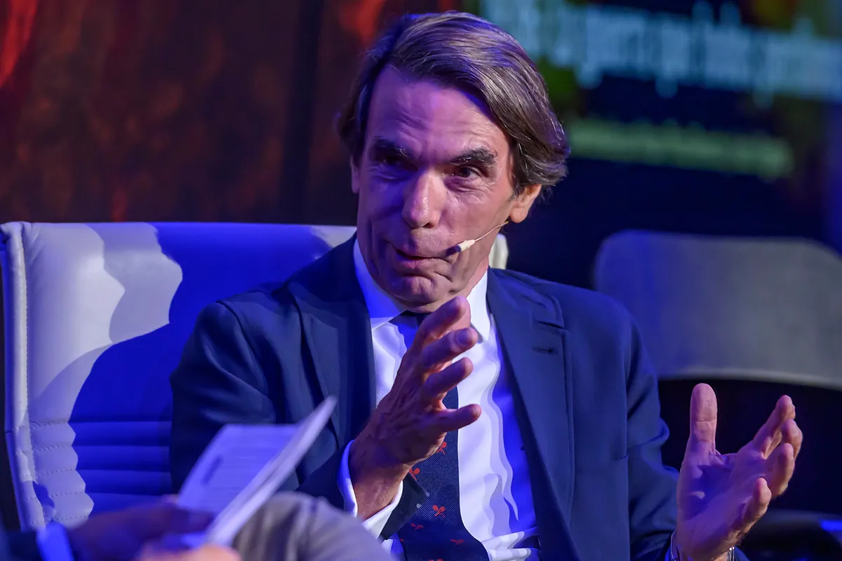 Aznar cree que la monarquía estará en peligro si Sánchez vuelve a gobernar