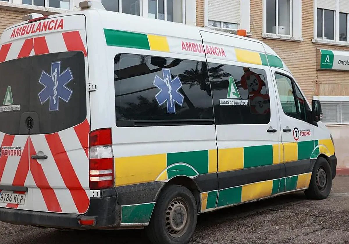 Hallan el cuerpo sin vida de un hombre en el interior de una furgoneta en Isla Cristina, Huelva