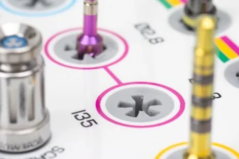 ProA engorda su plataforma de implantes dentales