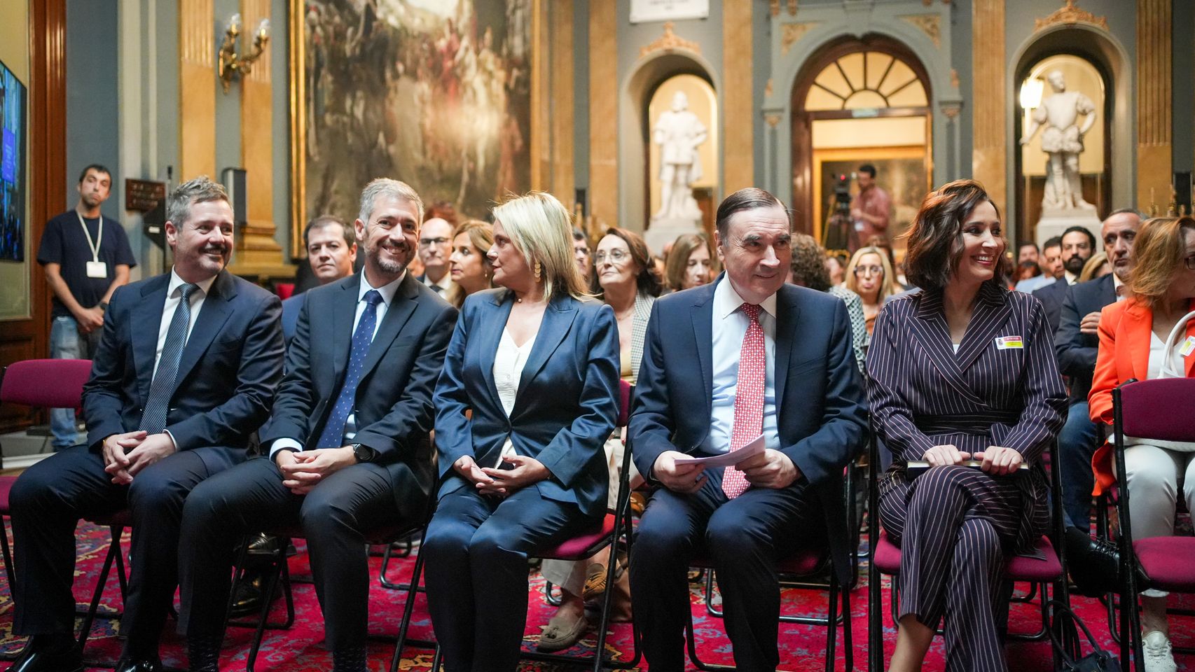 Cuando en España se domesticó al poder: EL ESPAÑOL evoca en el Senado la tradición jurídica que inventó la modernidad