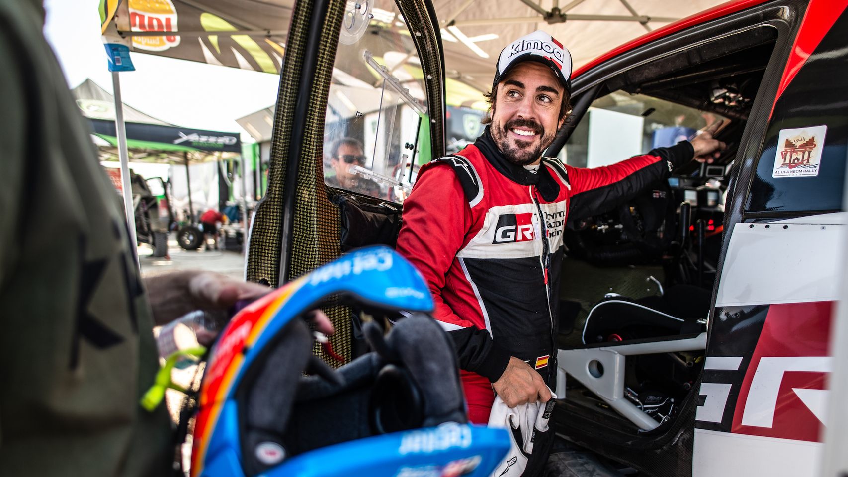 Fernando Alonso prepara su regreso al Rally Dakar en 2027 al volante de un Aston Martin